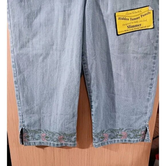 Gloria Vanderbilt Denim Capris with Floral Hem - Picture 2 of 8